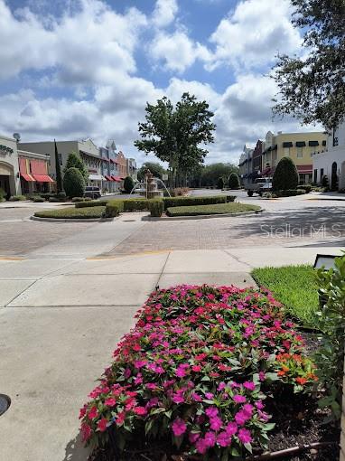 NORTHPOINTE VILLAGE - Commercial Lease