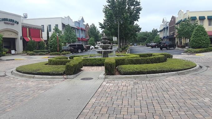 NORTHPOINTE VILLAGE - Commercial Lease