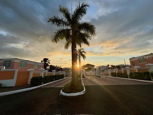 URB. GRAND PALM II - Residential