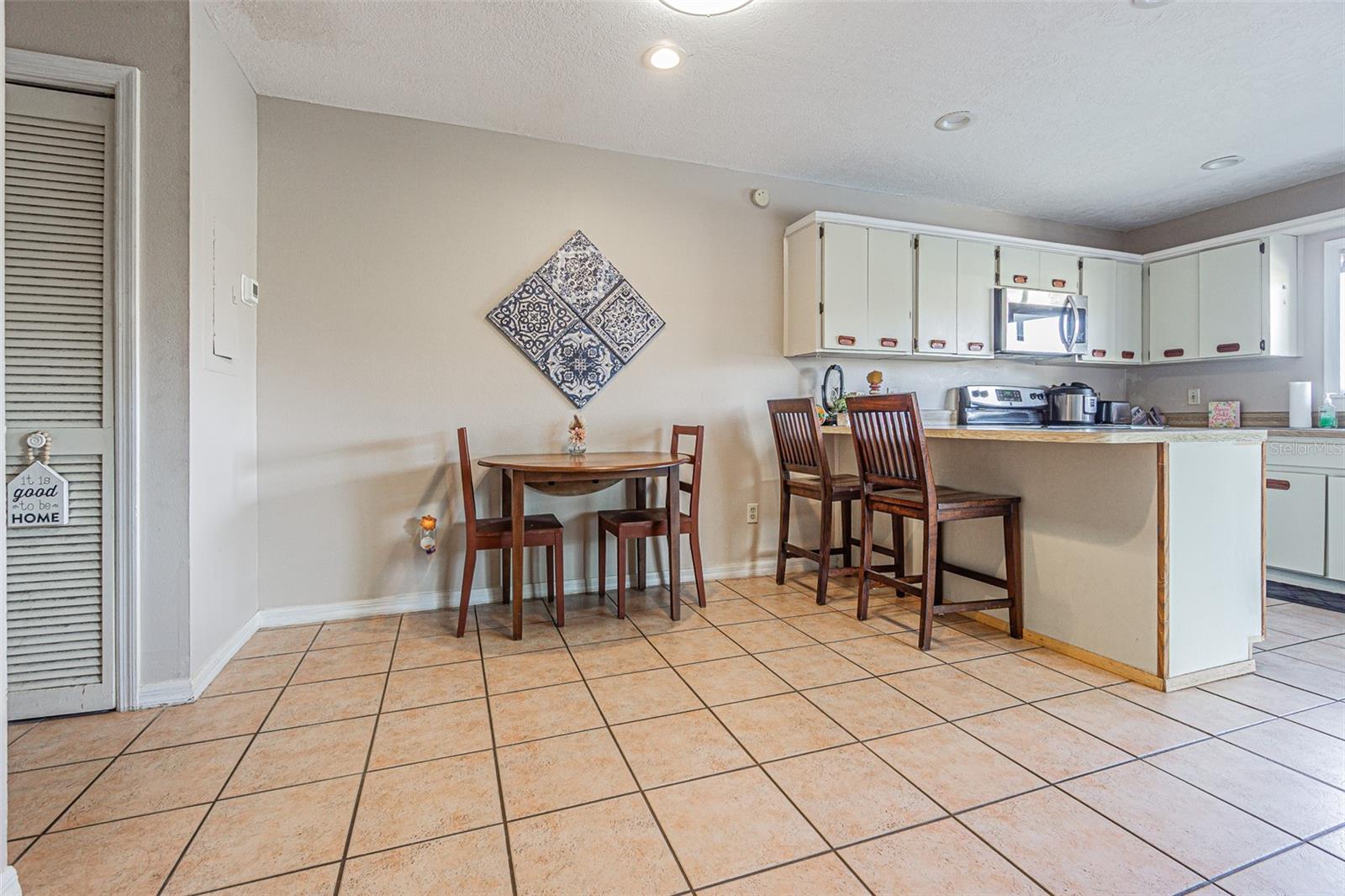 QUAIL RUN PHASE V A CONDOMINIUM - Residential