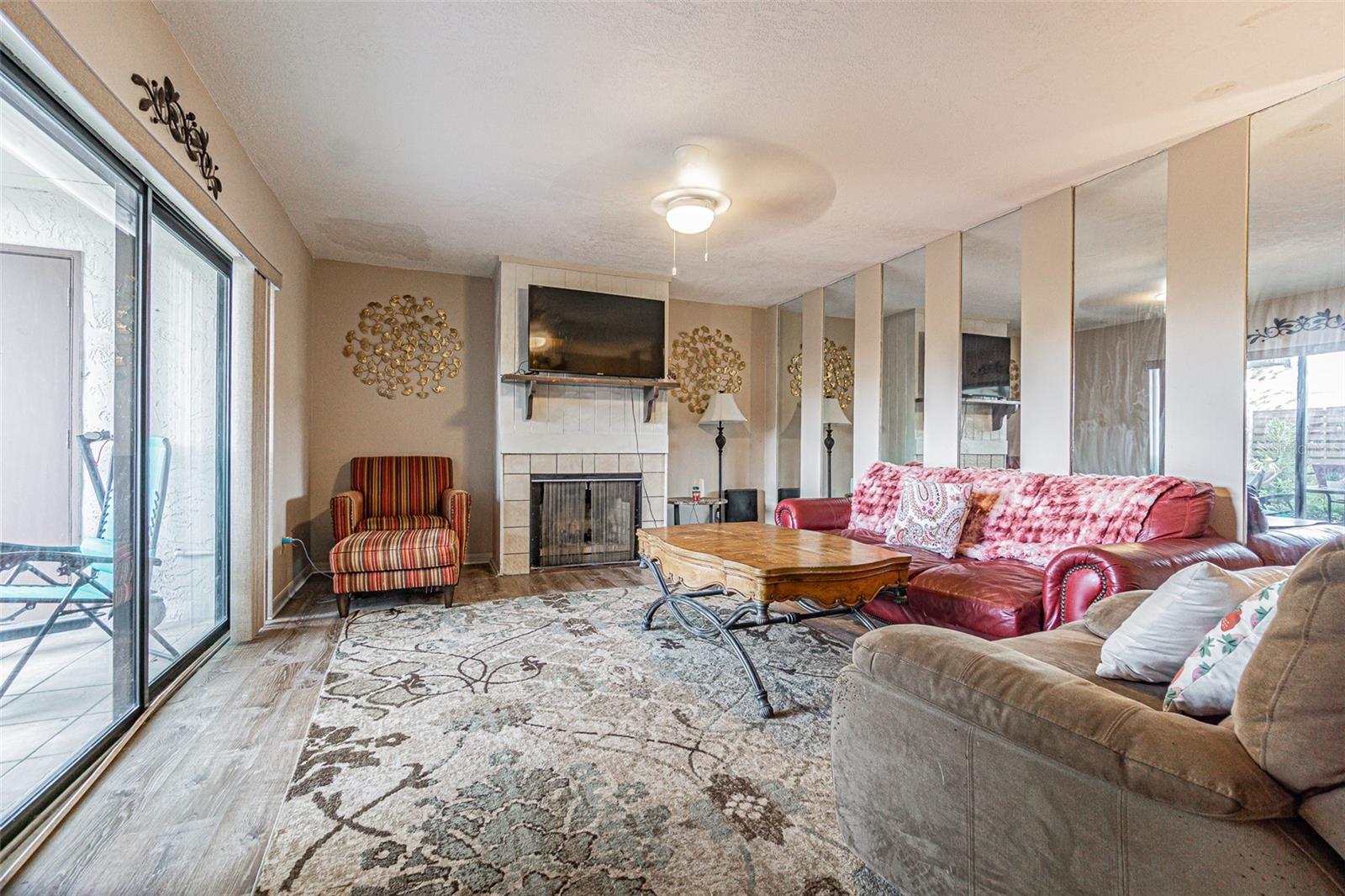 QUAIL RUN PHASE V A CONDOMINIUM - Residential