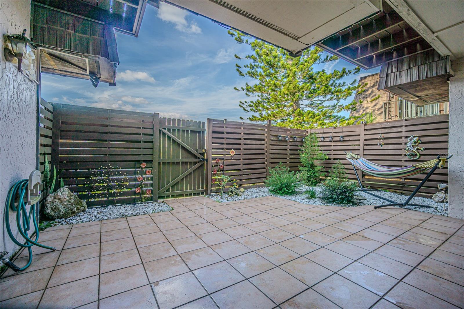 QUAIL RUN PHASE V A CONDOMINIUM - Residential