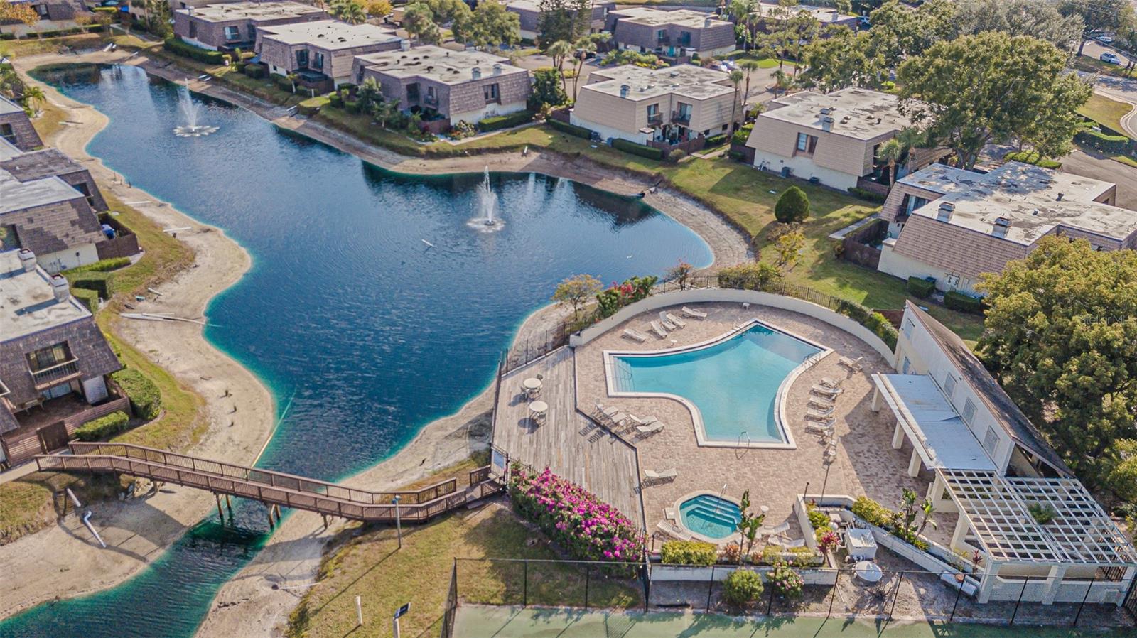 QUAIL RUN PHASE V A CONDOMINIUM - Residential