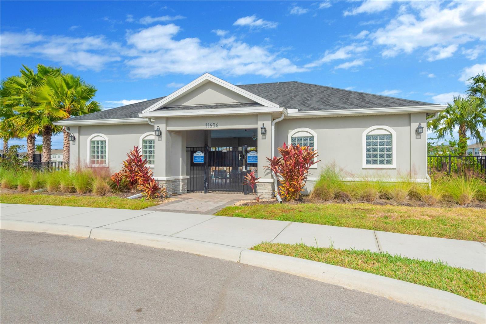 ARTISAN LAKES EDGESTONE NORTH PH I & II - Residential Lease