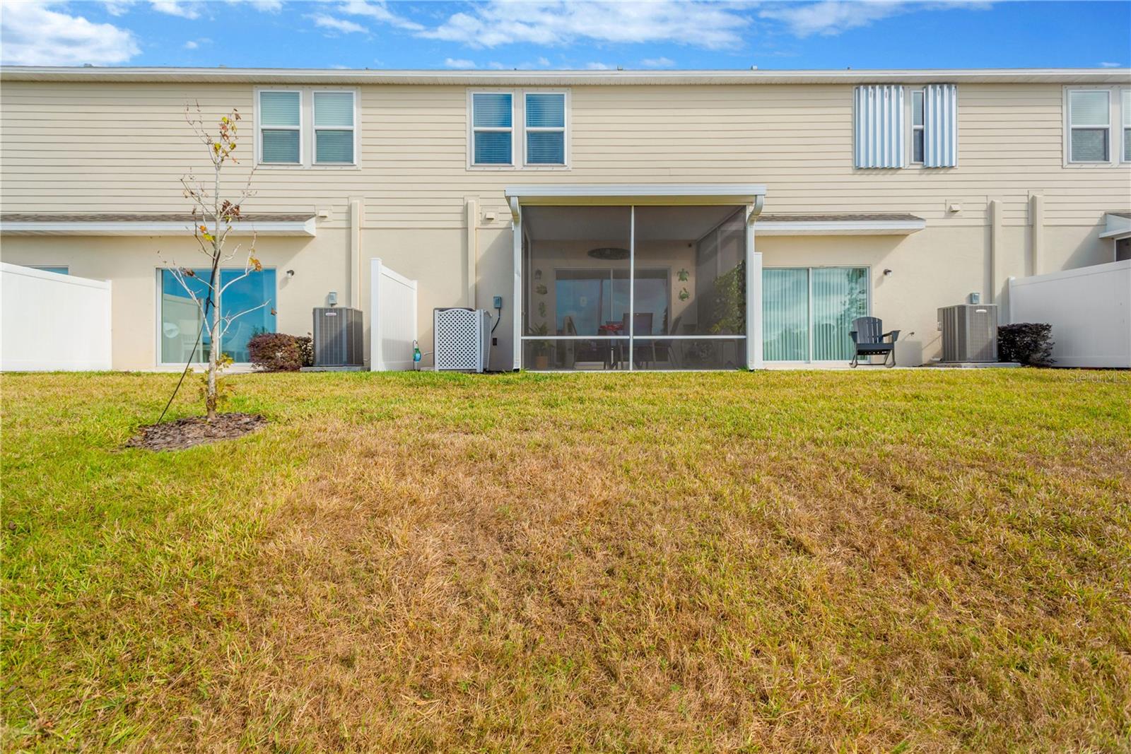 ARTISAN LAKES EDGESTONE NORTH PH I & II - Residential Lease