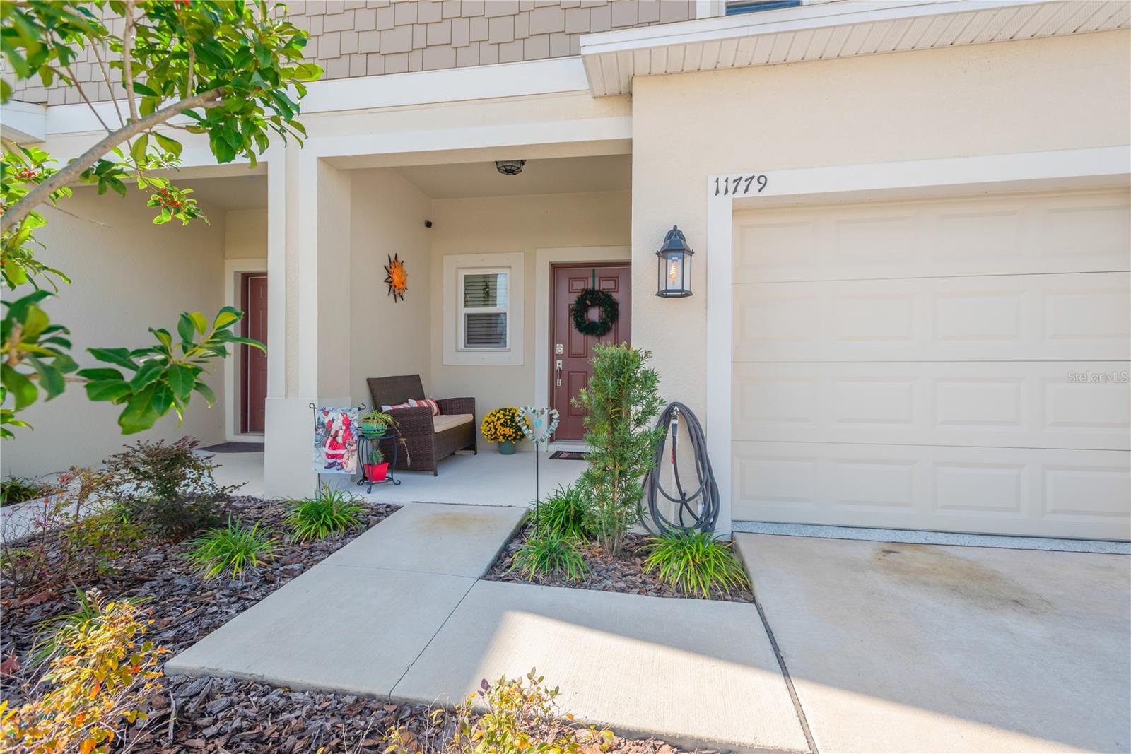 ARTISAN LAKES EDGESTONE NORTH PH I & II - Residential Lease