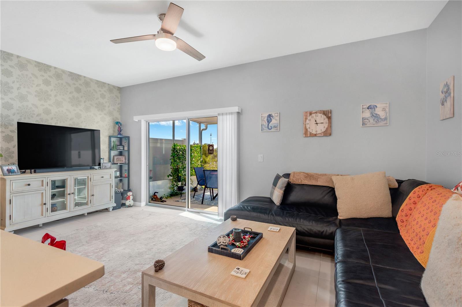 ARTISAN LAKES EDGESTONE NORTH PH I & II - Residential Lease