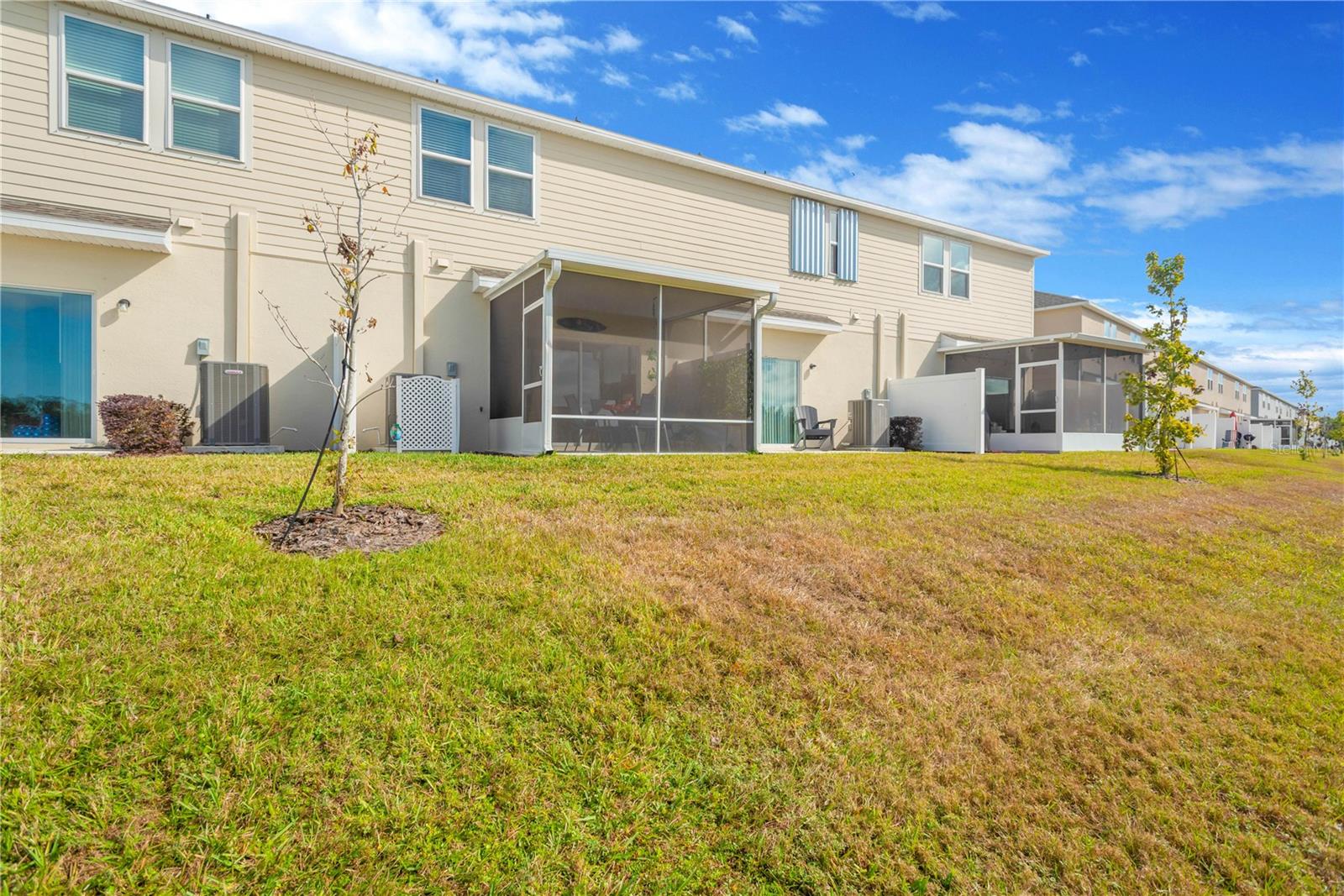 ARTISAN LAKES EDGESTONE NORTH PH I & II - Residential Lease