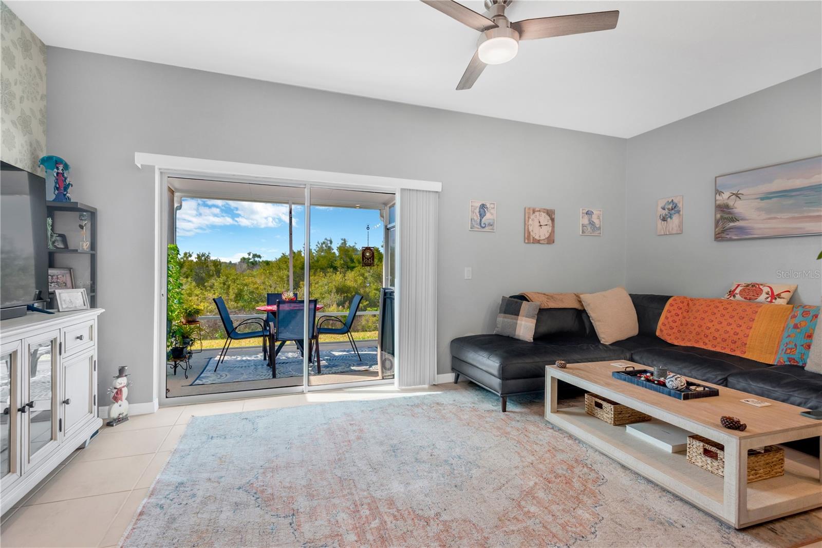 ARTISAN LAKES EDGESTONE NORTH PH I & II - Residential Lease