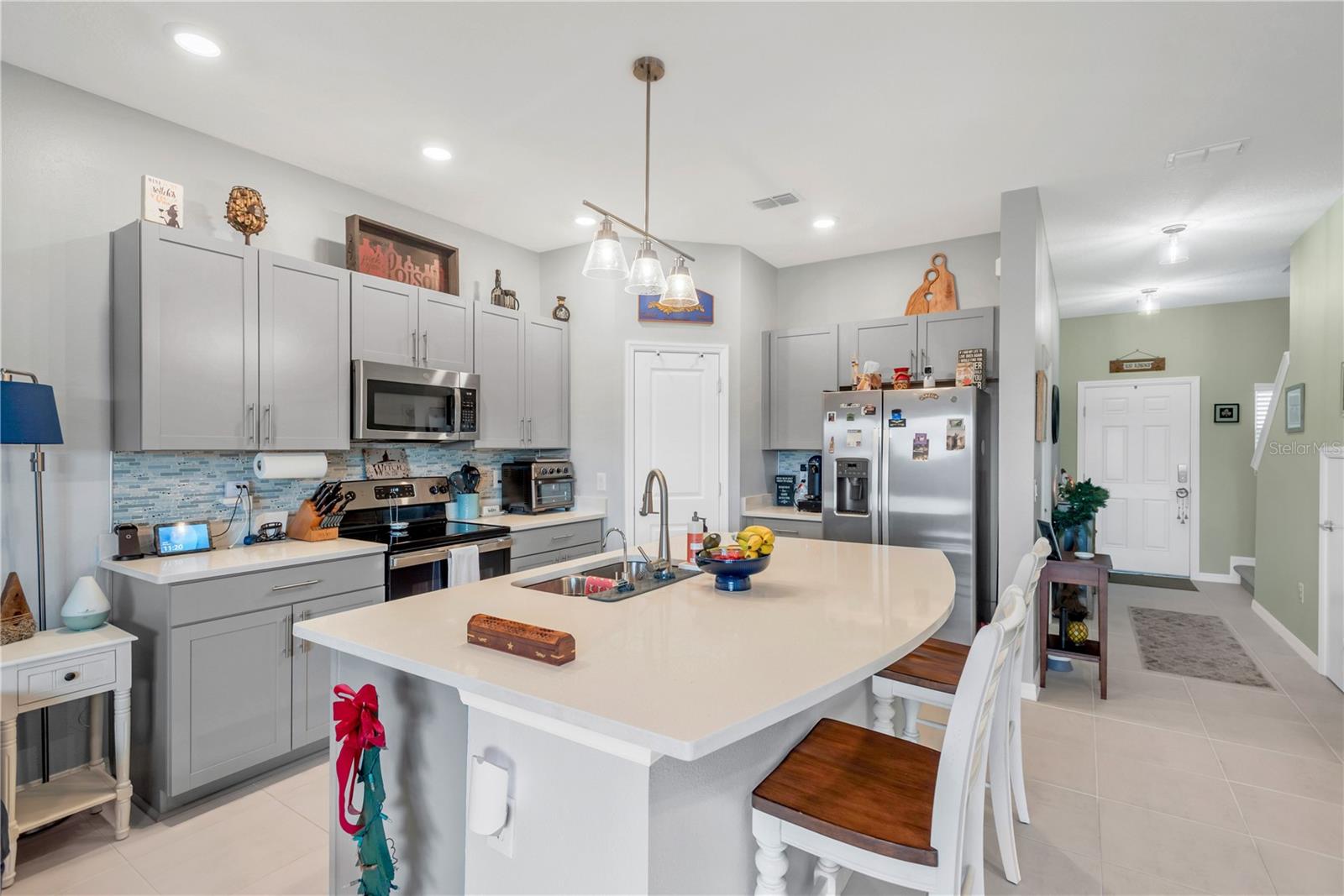 ARTISAN LAKES EDGESTONE NORTH PH I & II - Residential Lease