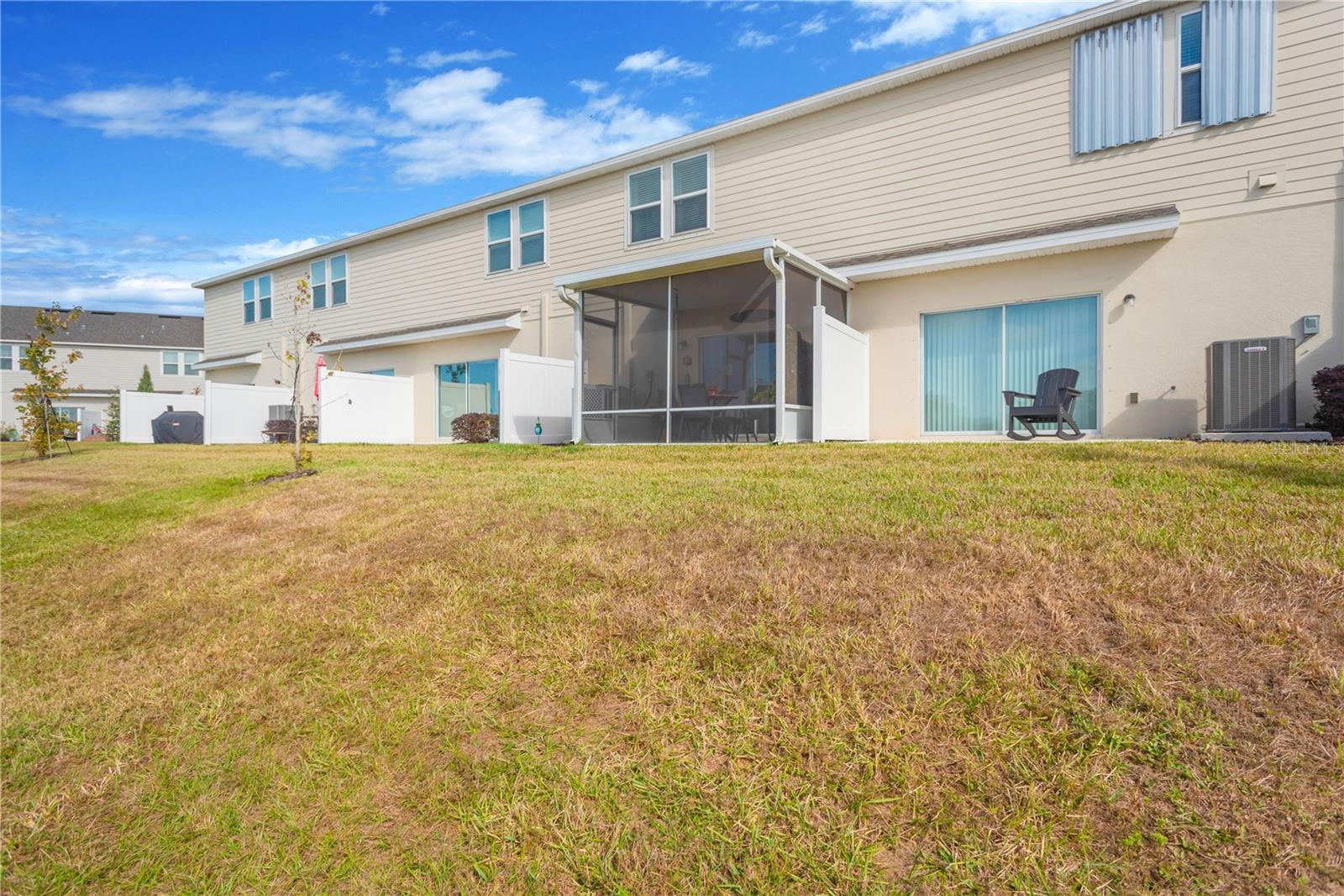 ARTISAN LAKES EDGESTONE NORTH PH I & II - Residential Lease