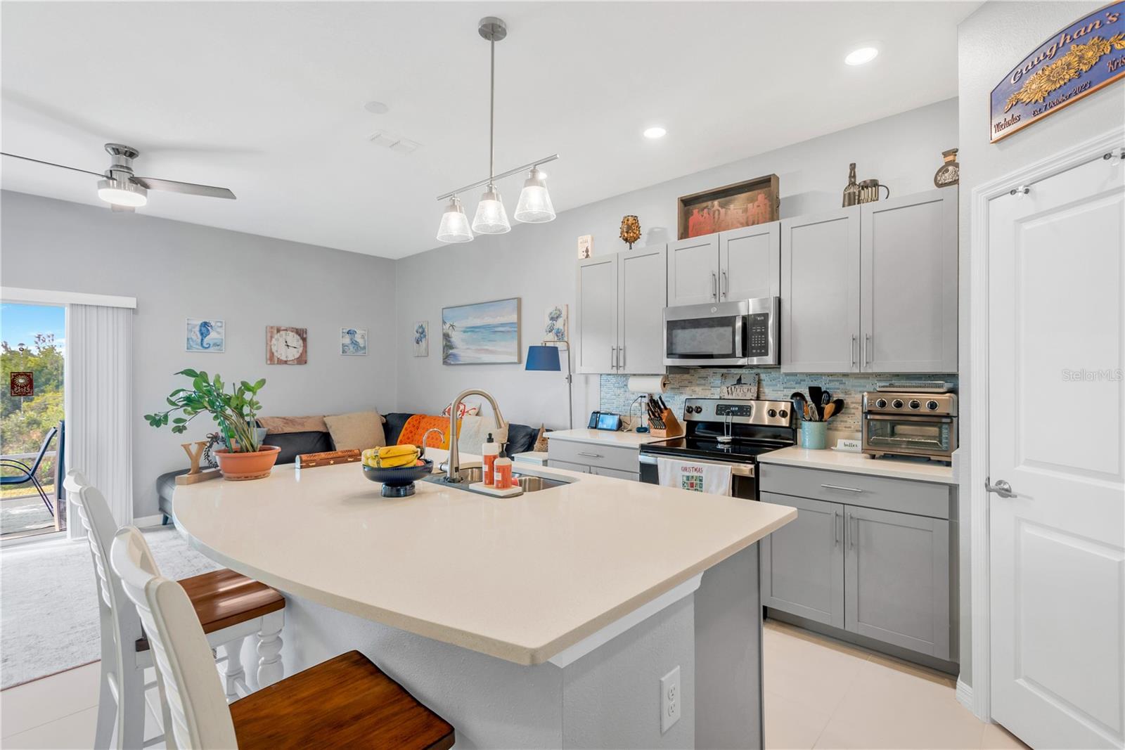 ARTISAN LAKES EDGESTONE NORTH PH I & II - Residential Lease