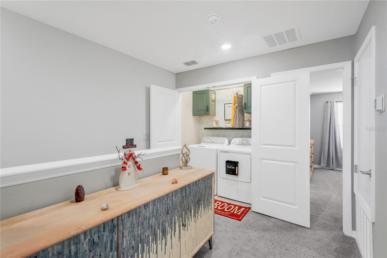 ARTISAN LAKES EDGESTONE NORTH PH I & II - Residential Lease