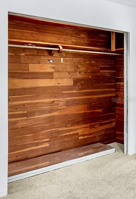 PINE KNOLL - Residential