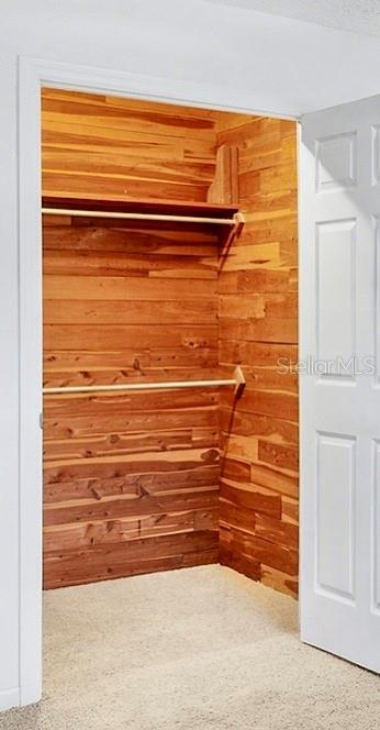 PINE KNOLL - Residential