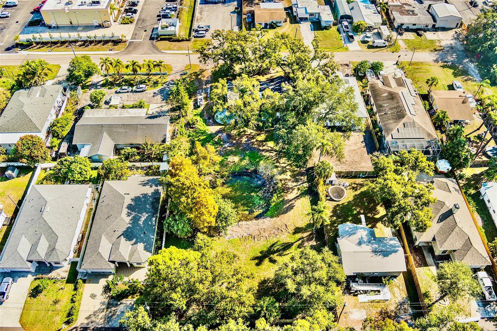 PINE KNOLL - Residential