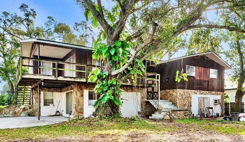 Photo of 5296 66th Way N, St Petersburg, FL 33709 (MLS # L4958345)