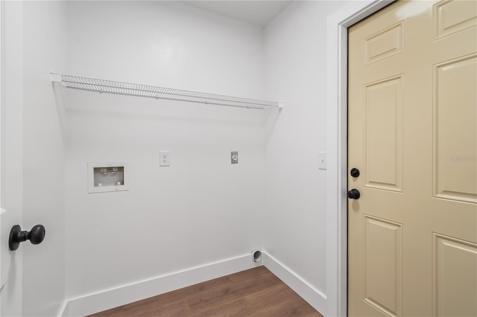 HIBISCUS PARK UN 02 - Residential