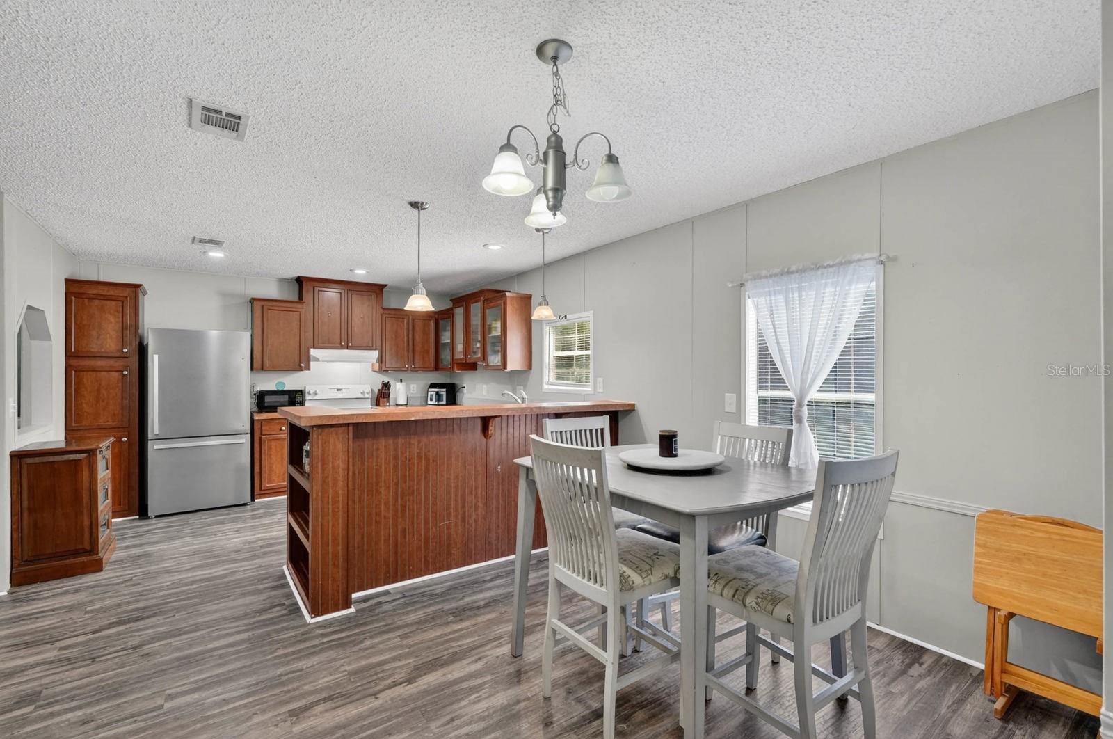 INDIAN TRACE - Residential