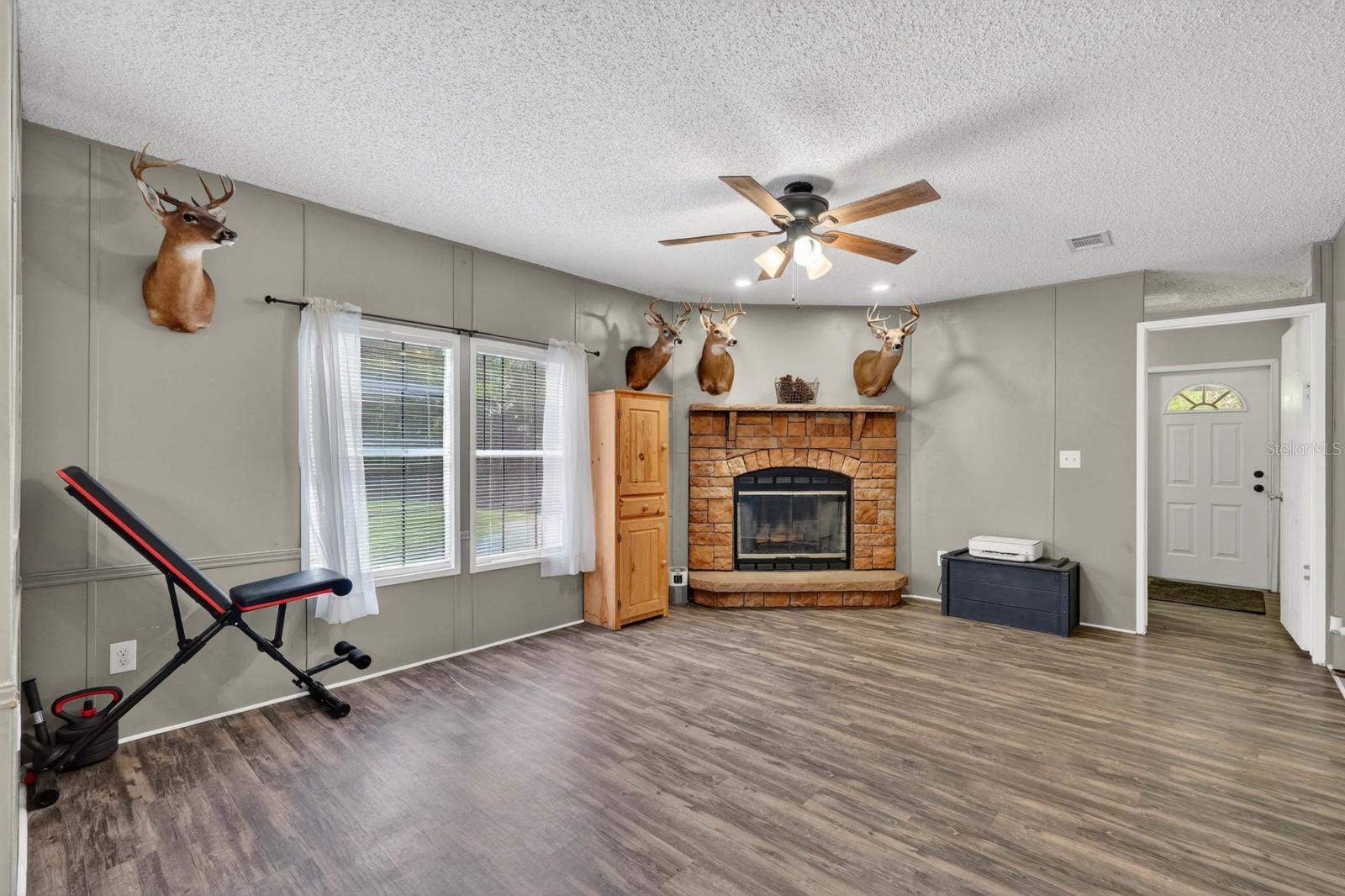 INDIAN TRACE - Residential