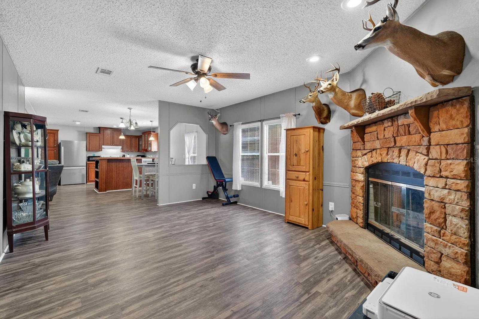 INDIAN TRACE - Residential