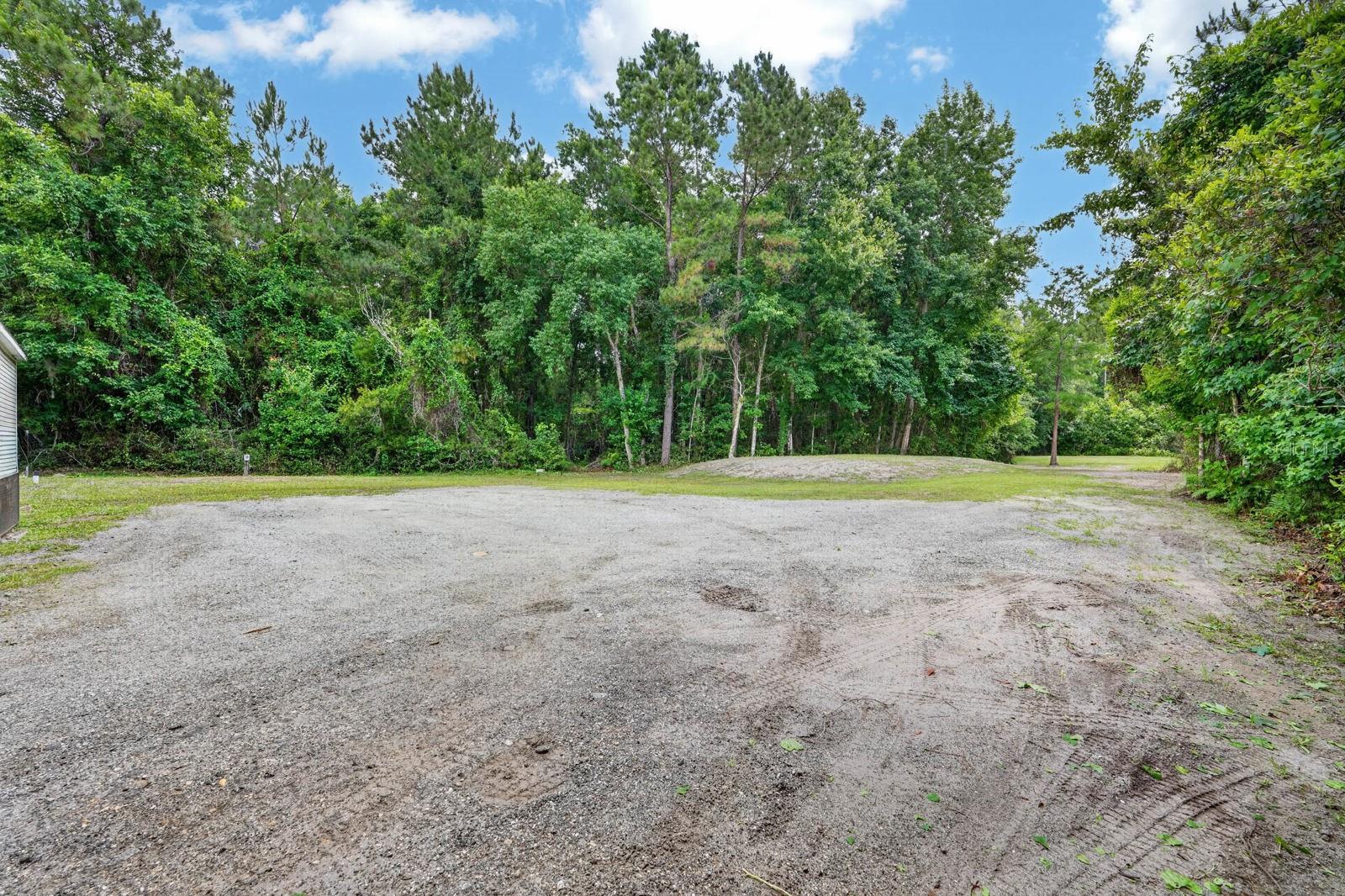 INDIAN TRACE - Residential