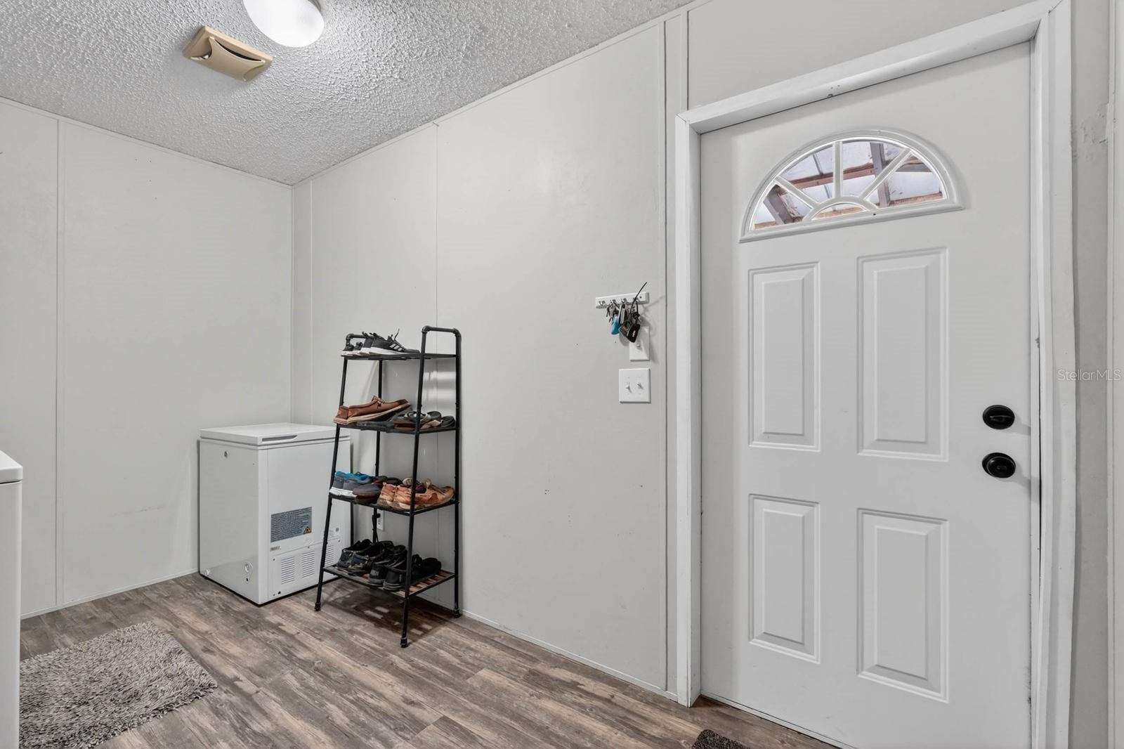INDIAN TRACE - Residential
