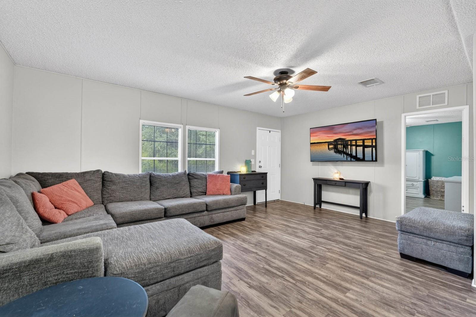INDIAN TRACE - Residential