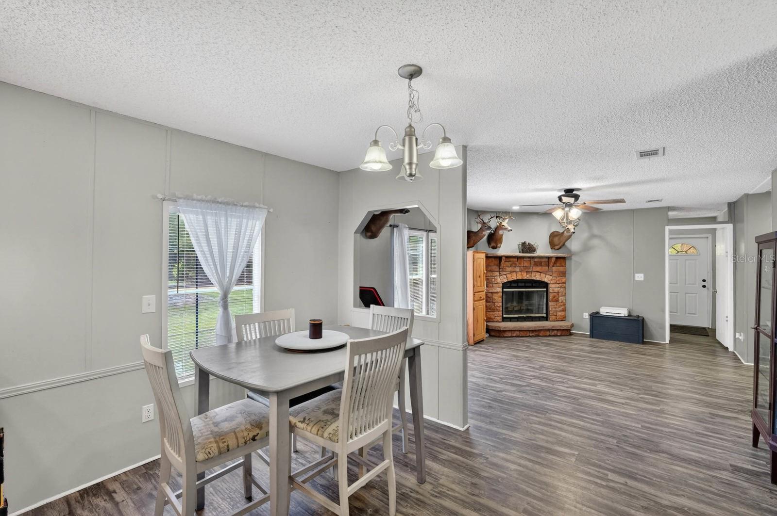INDIAN TRACE - Residential