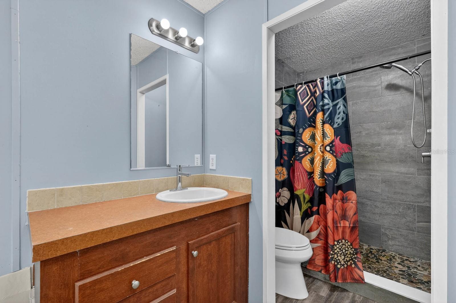 INDIAN TRACE - Residential