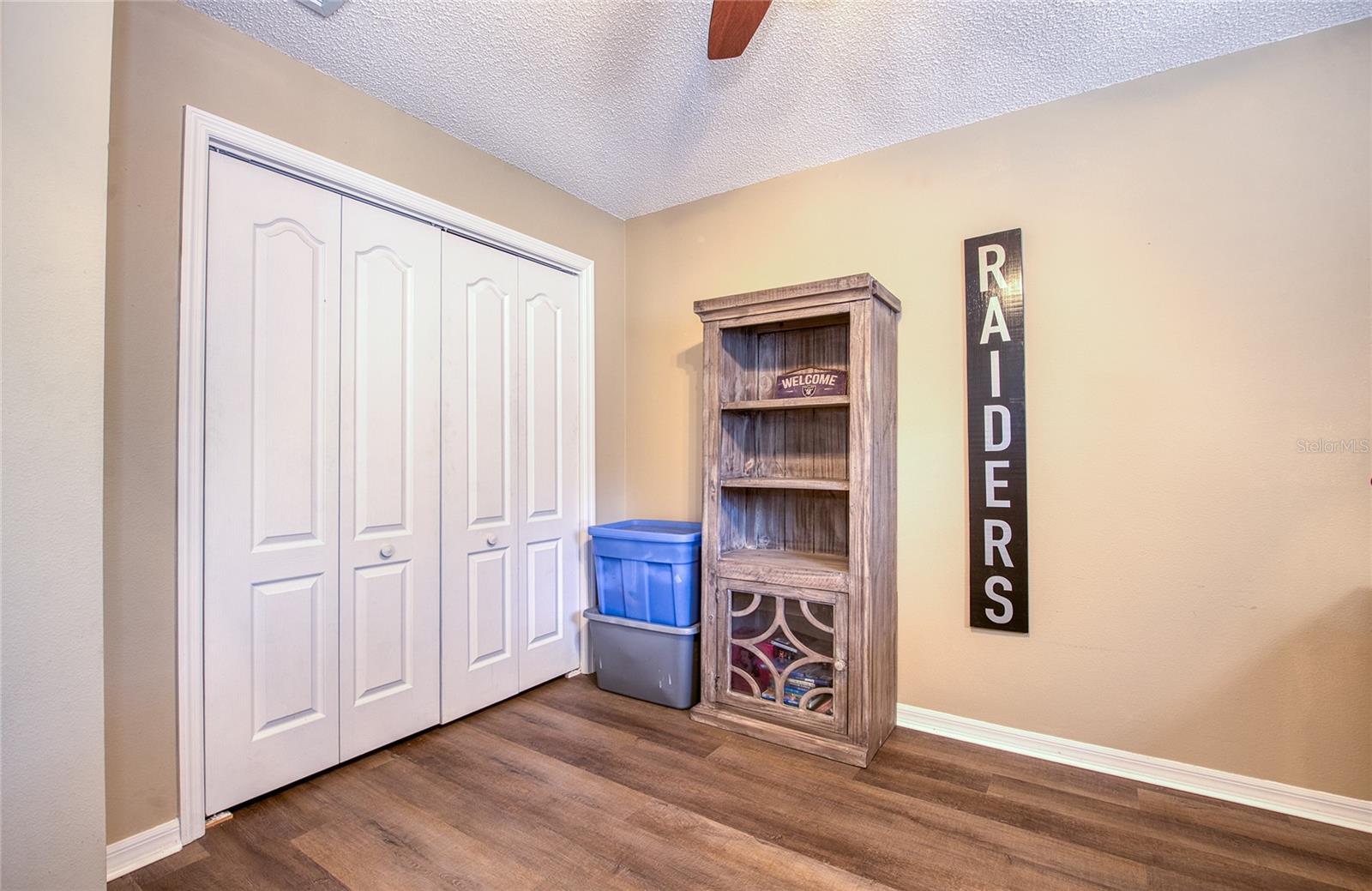 RAINBOW OAKS - Residential