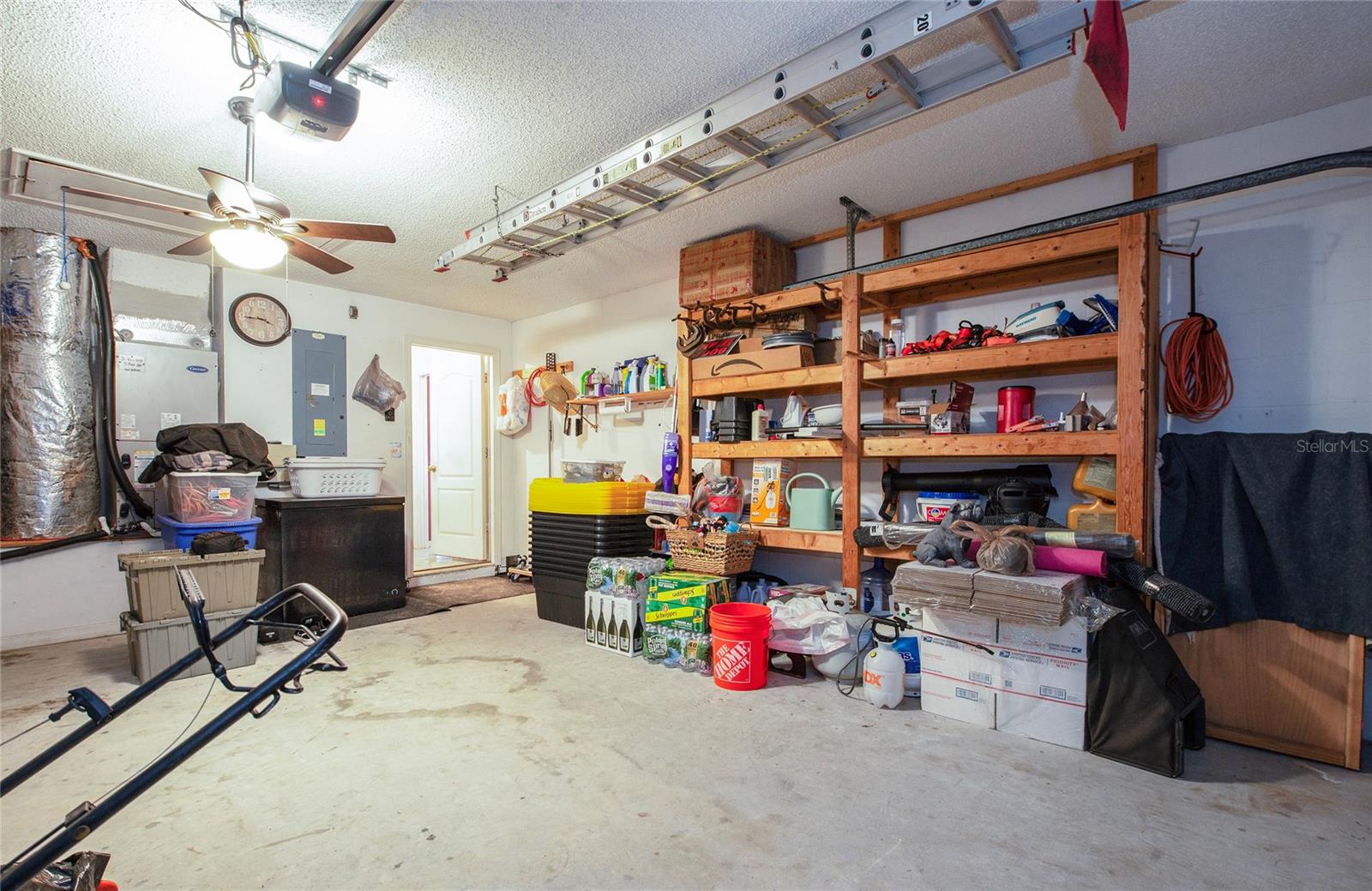 RAINBOW OAKS - Residential