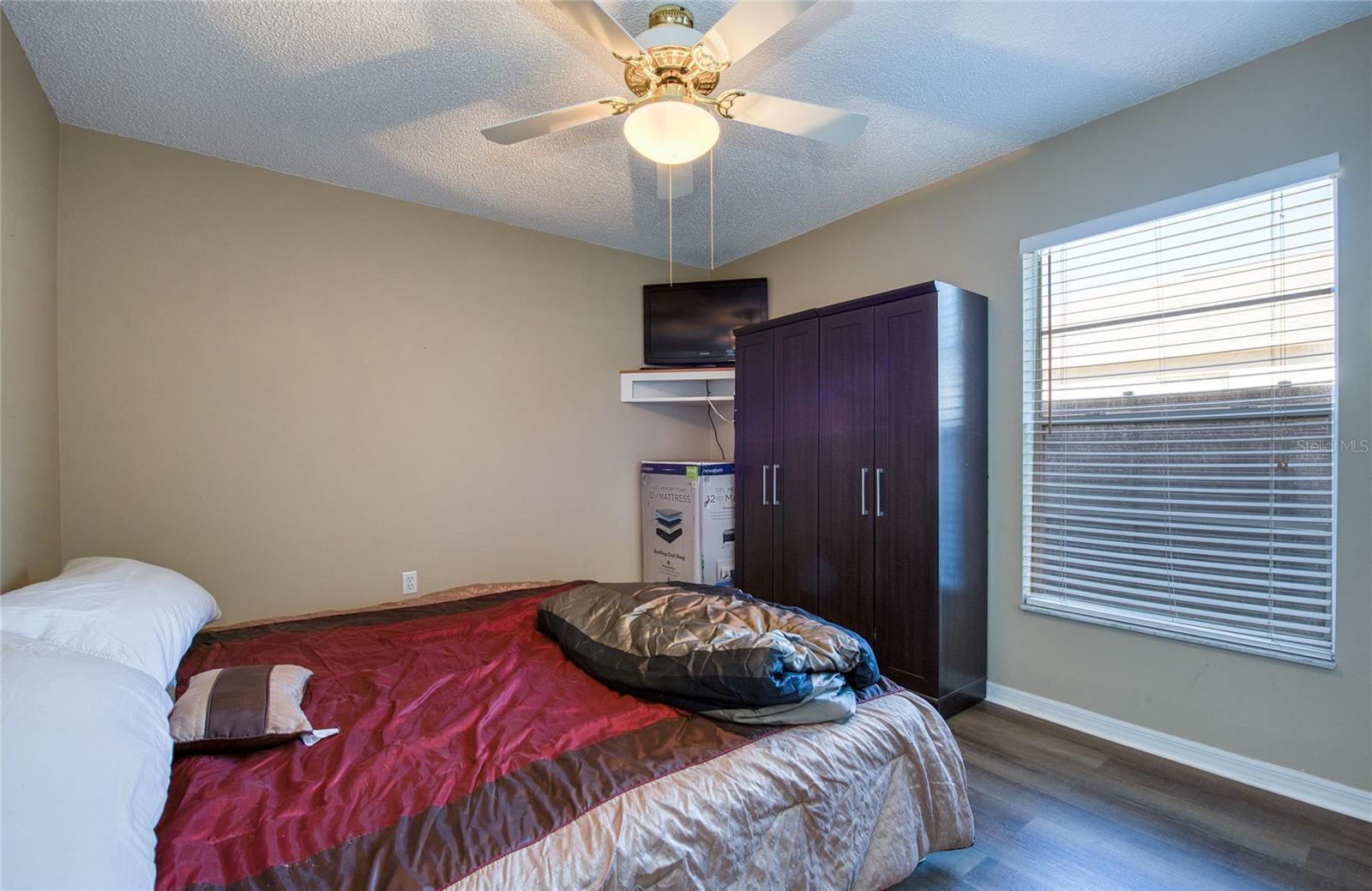 RAINBOW OAKS - Residential