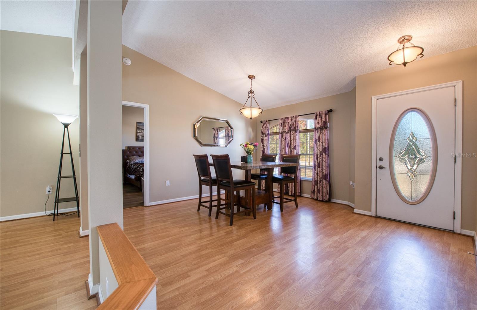 RAINBOW OAKS - Residential