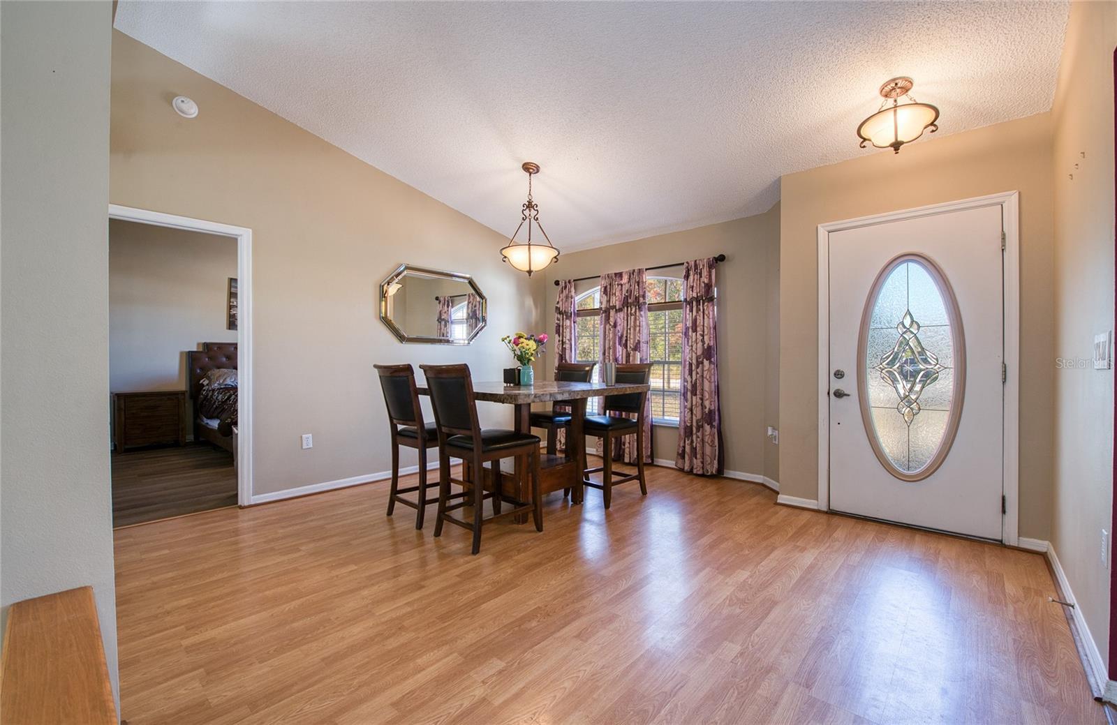 RAINBOW OAKS - Residential