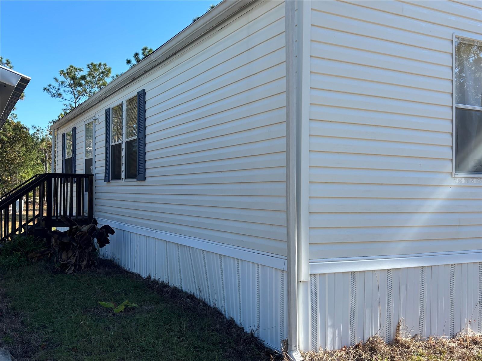 MELROSE LANDING - Residential