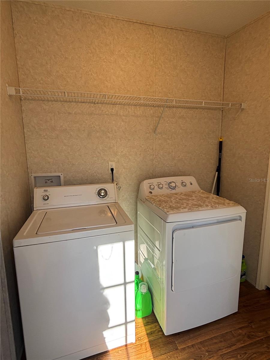 MELROSE LANDING - Residential