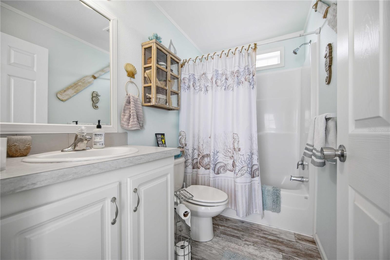 KINGS GATE SEC I - Residential