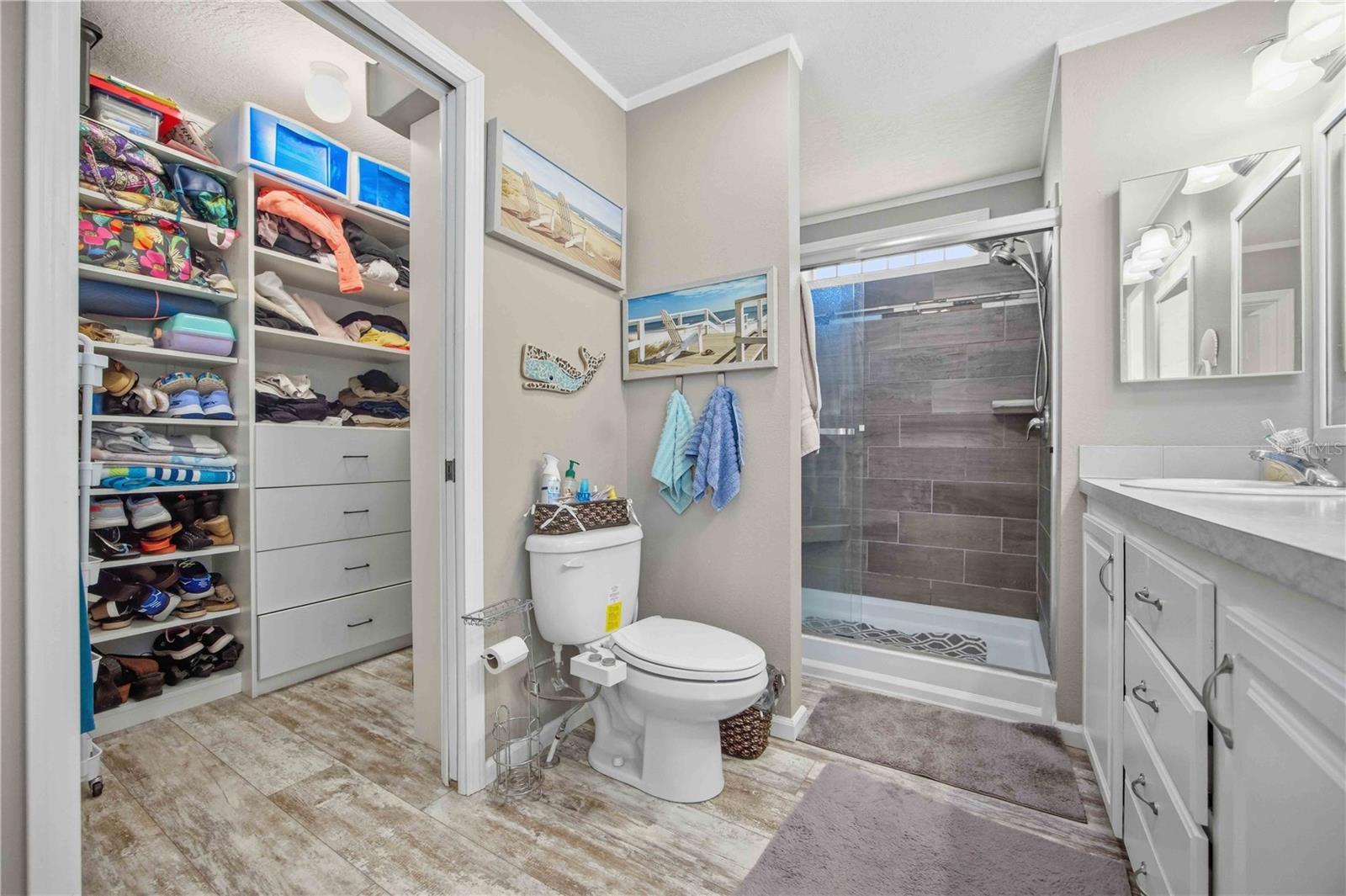 KINGS GATE SEC I - Residential