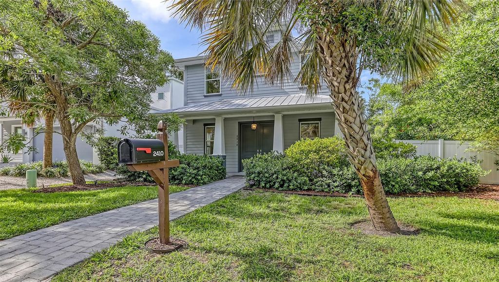 Photo of 2410 Prospect Street, Sarasota, FL 34239 (MLS # A4656811)