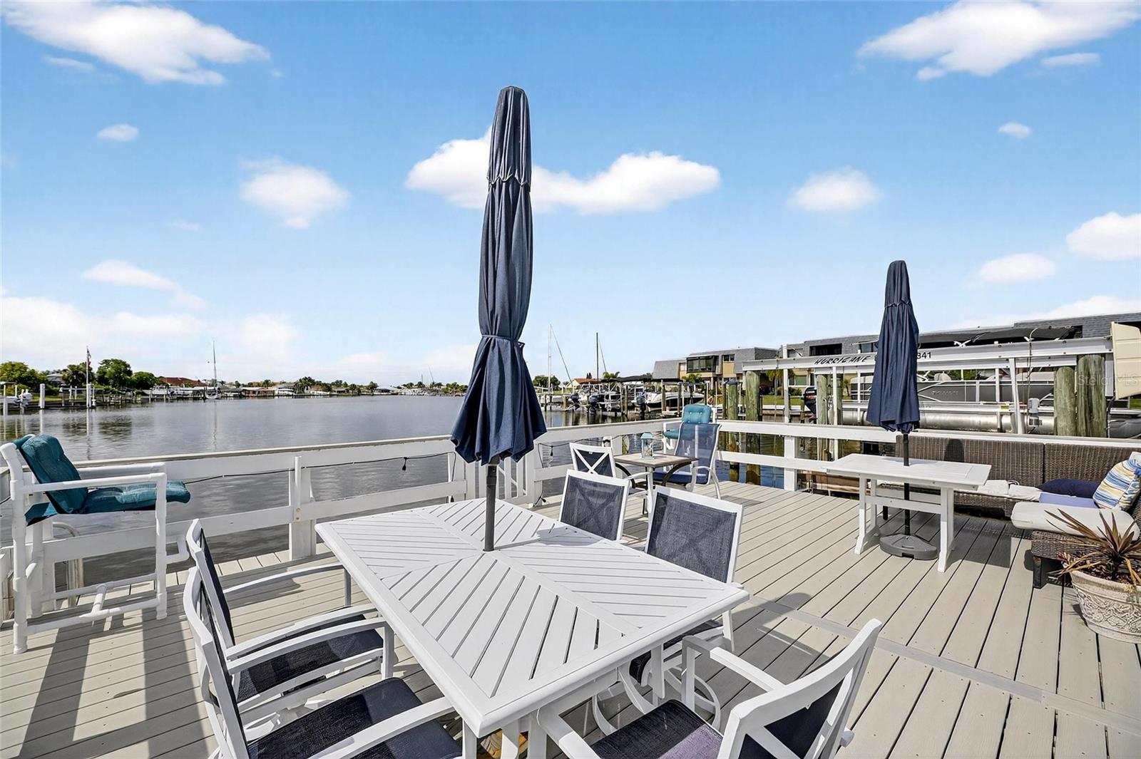 BAL HARBOUR CHATEAUX CONDOMINI - Residential
