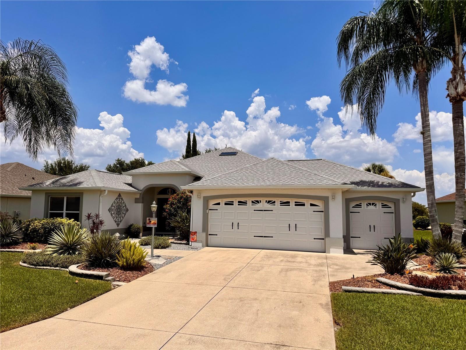 1555 GOLDEN RIDGE DRIVE