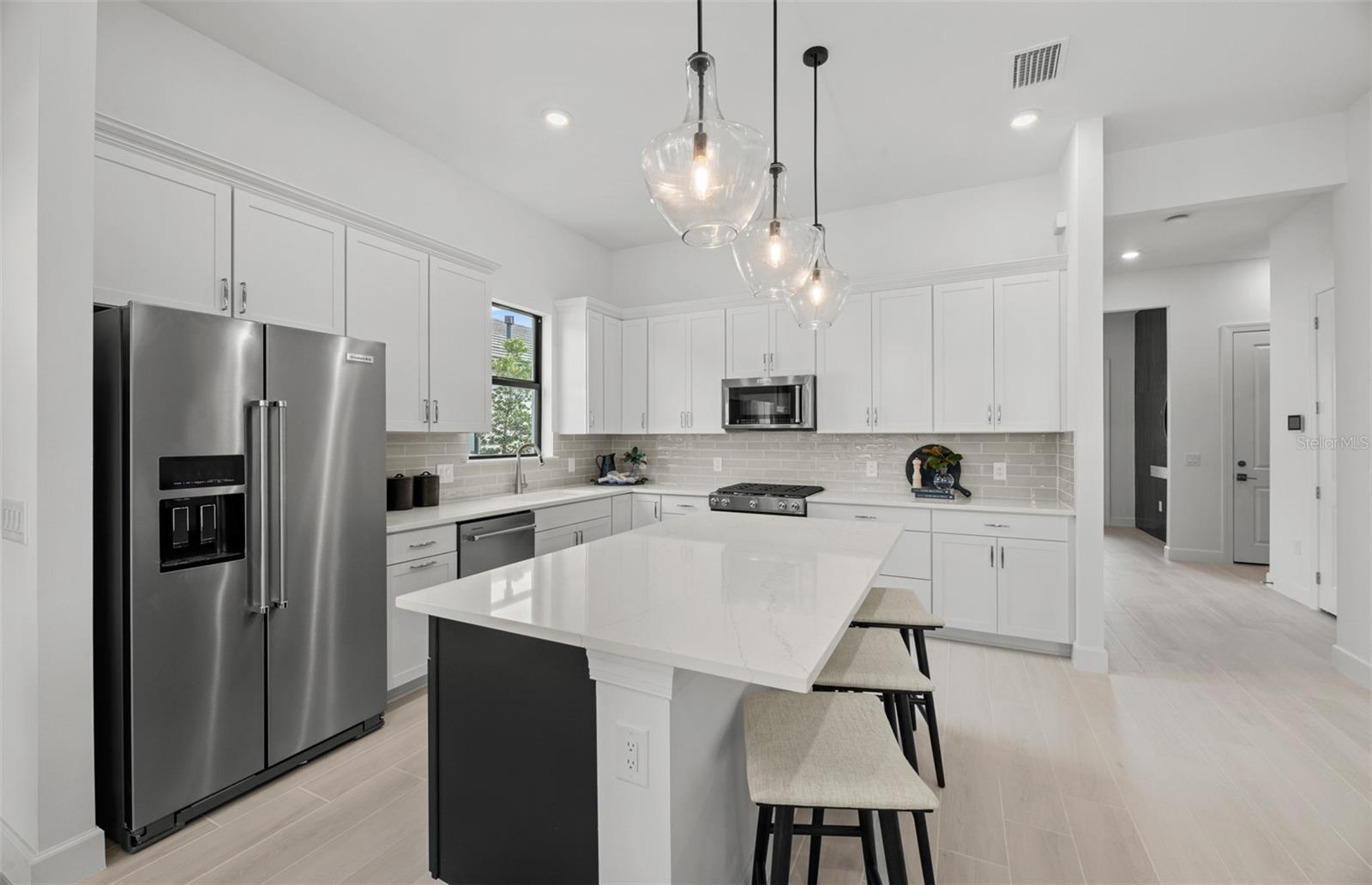 6090 SAWGRASS LAKE COURT