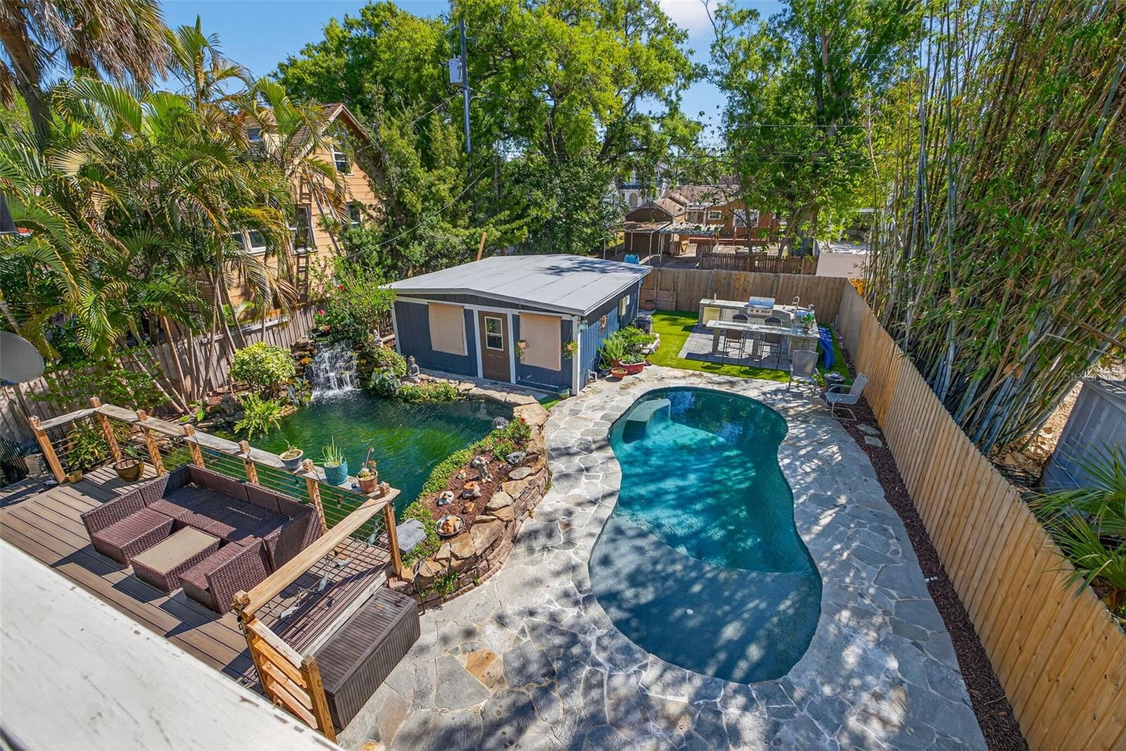 OLD KENTUCKY - Residential