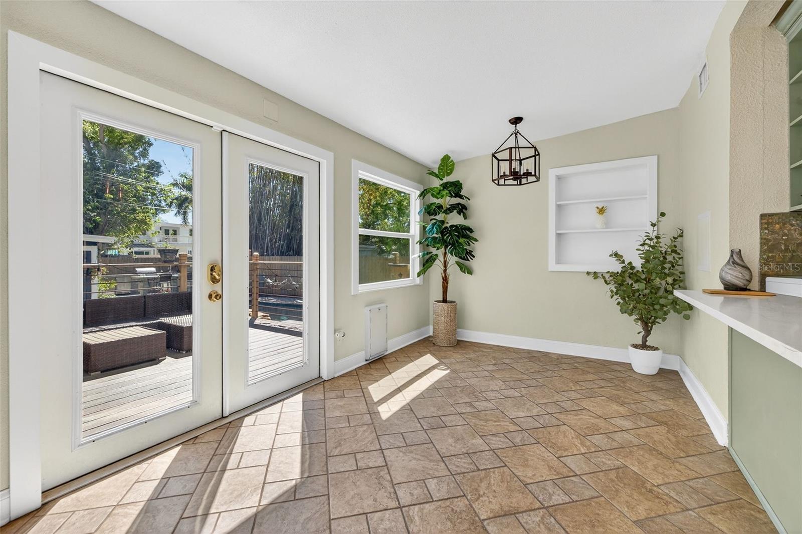 OLD KENTUCKY - Residential