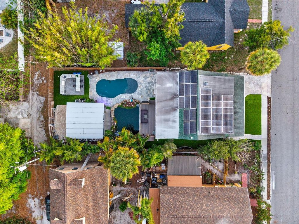 Photo of 2005 Jackson Street N, St Petersburg, FL 33704 (MLS # TB8484558)