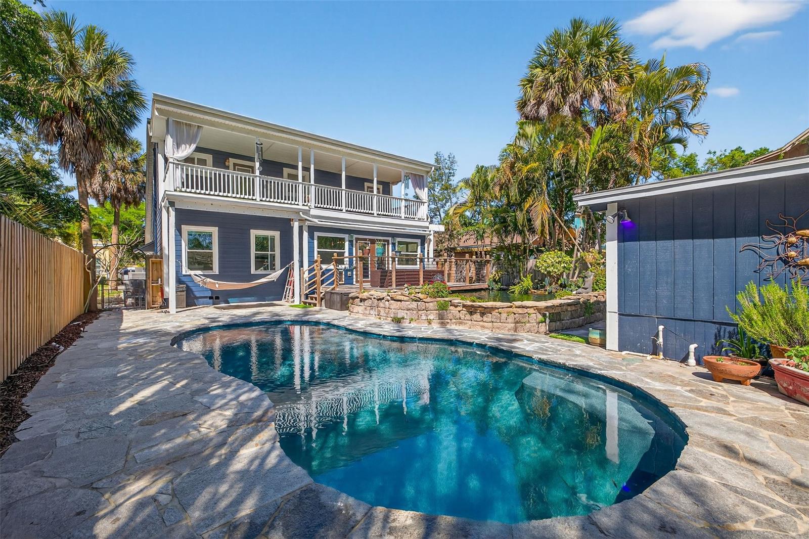 OLD KENTUCKY - Residential