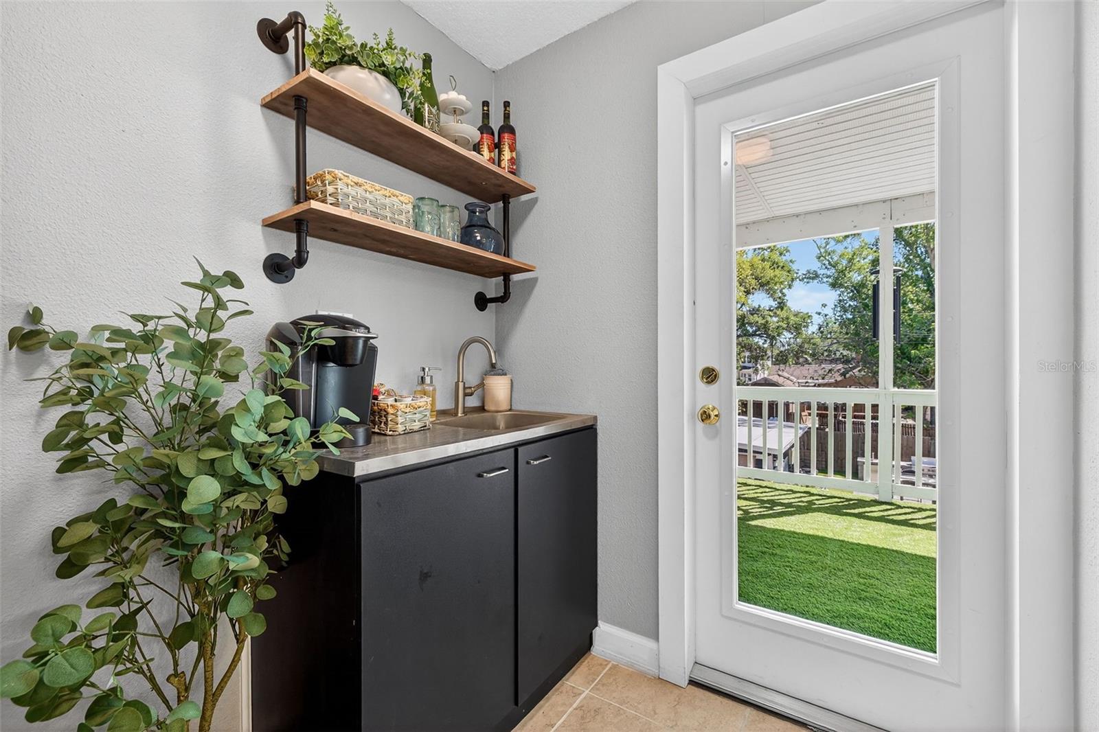 OLD KENTUCKY - Residential