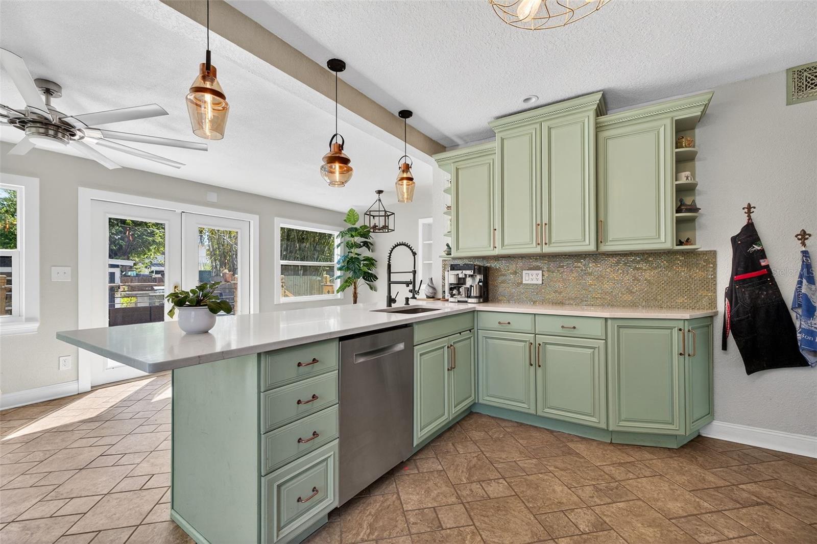 OLD KENTUCKY - Residential