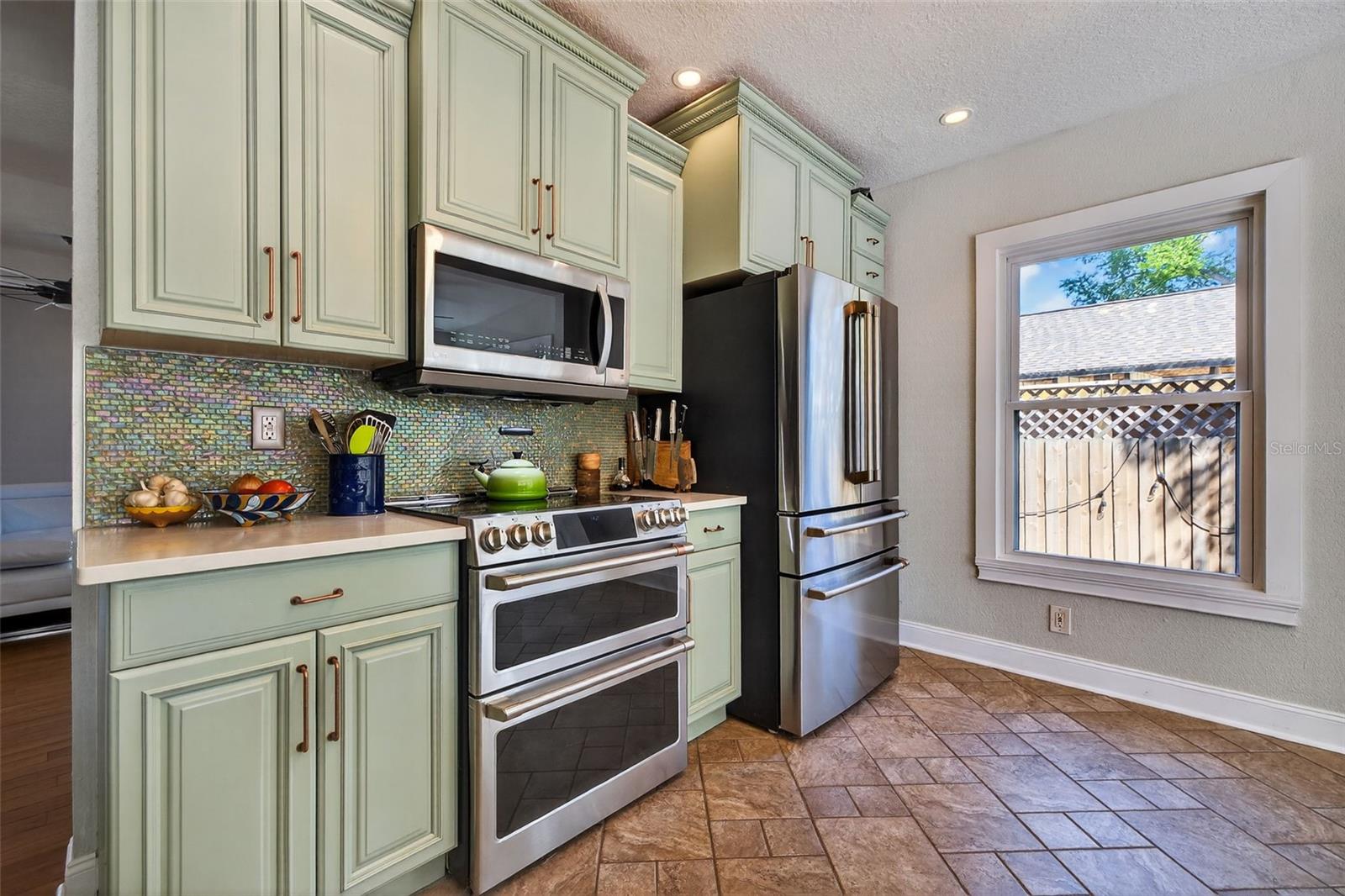 OLD KENTUCKY - Residential